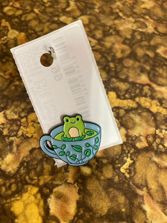 FROG IN TEA CUP PIN