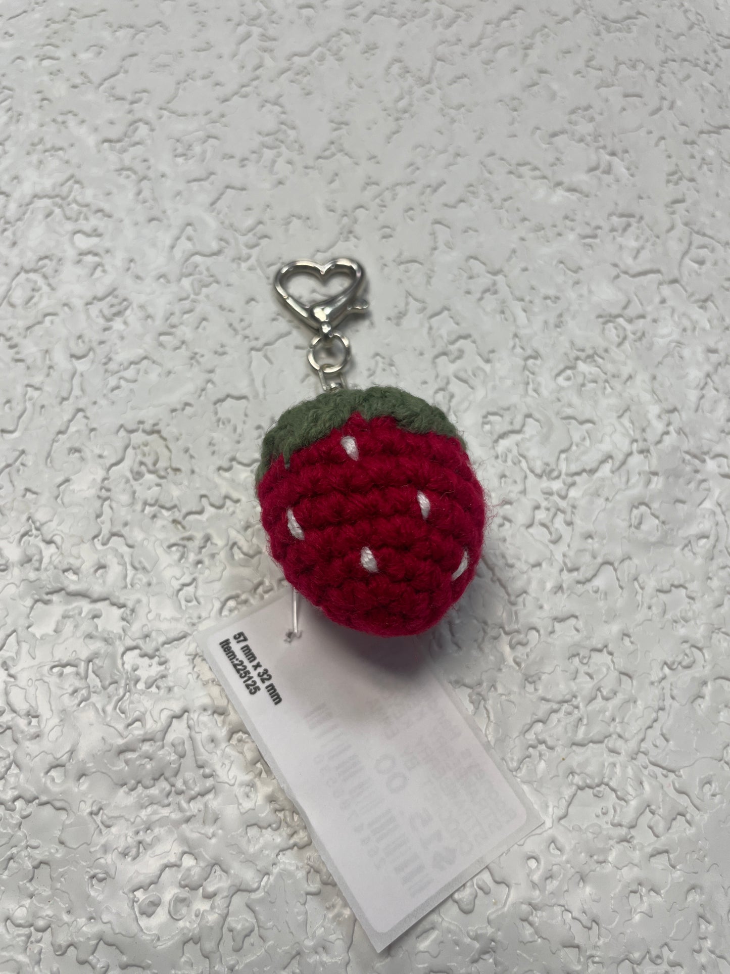 KEYCHAIN STRAWBERRY
