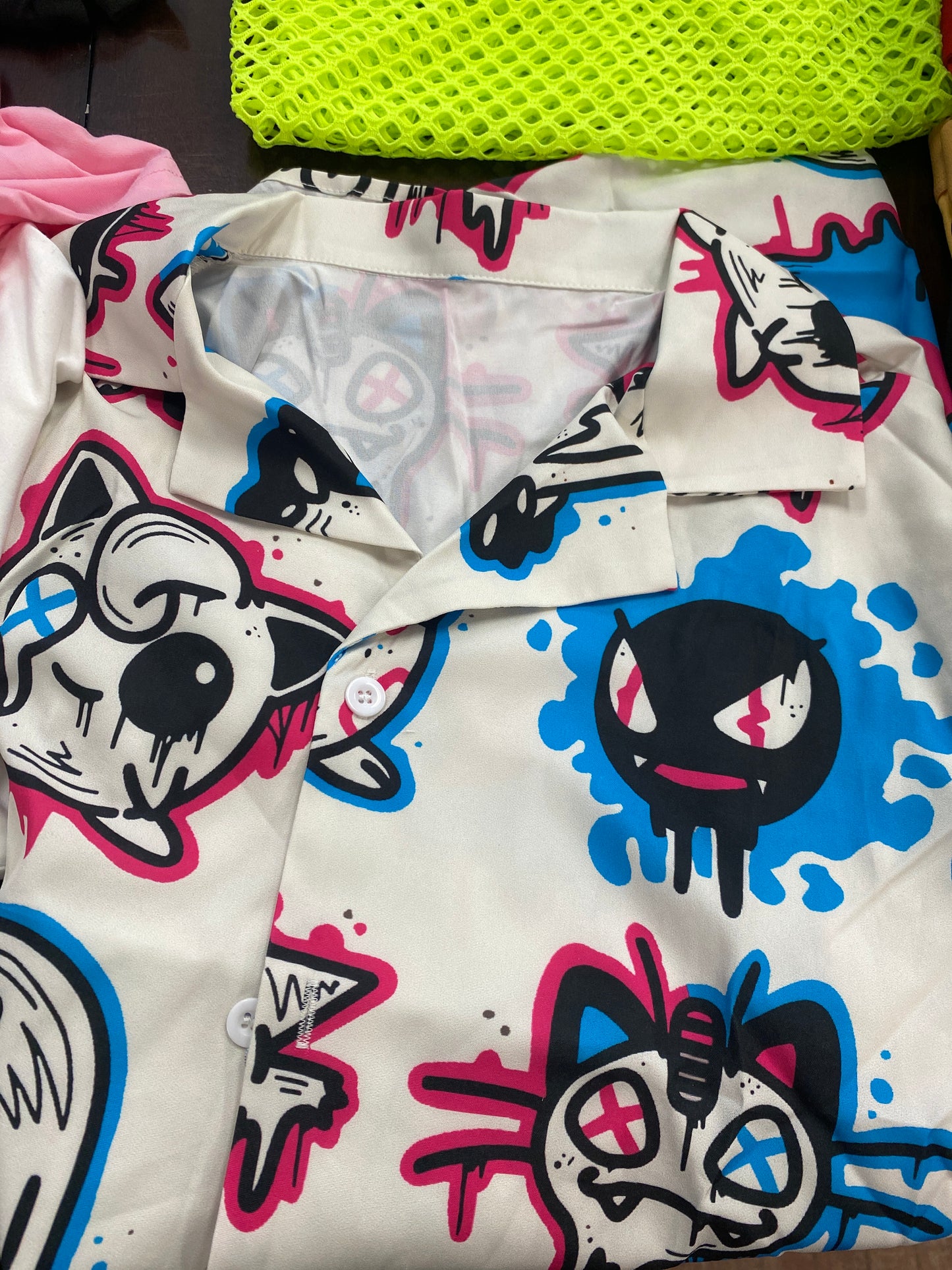 POKEMON CONTRAST SHIRT LARGE