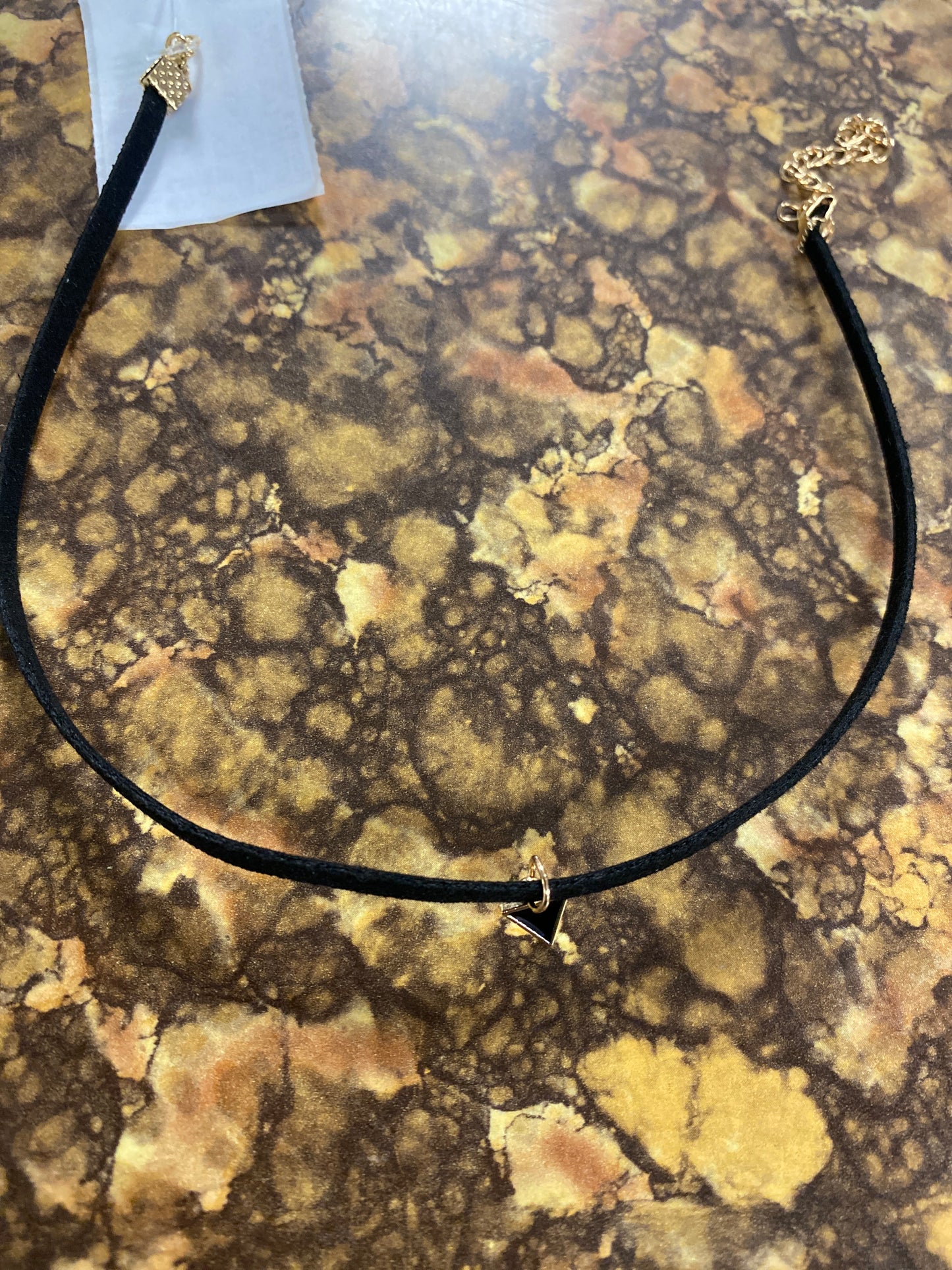 BLACK GOLD TRIANGLE CHOKER