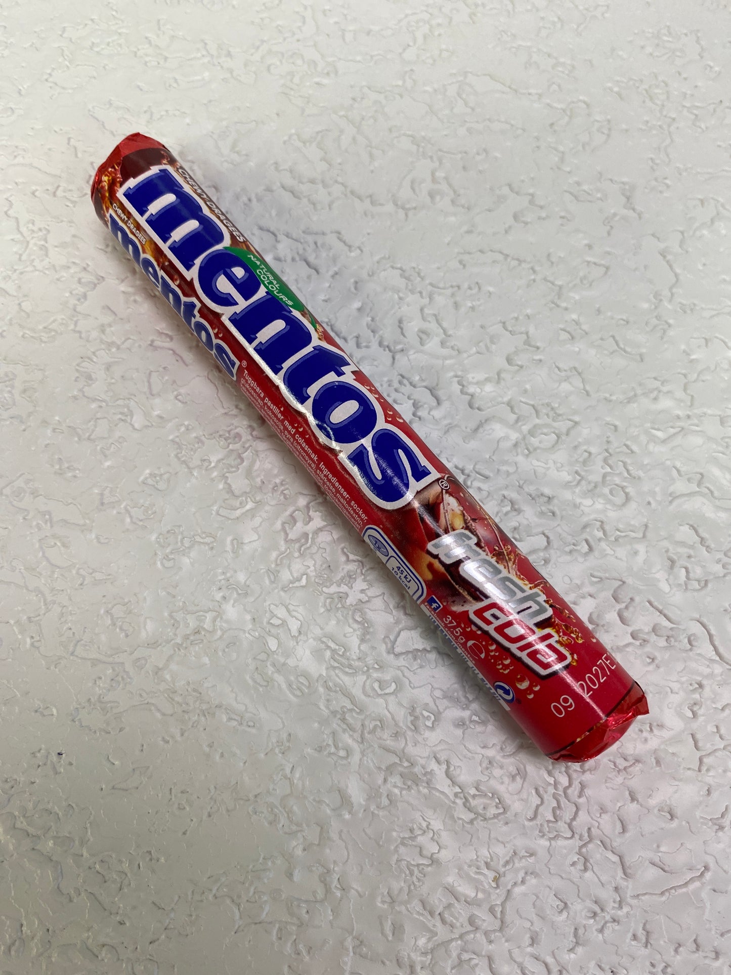 MENTOS FRESH COLA ROLL
