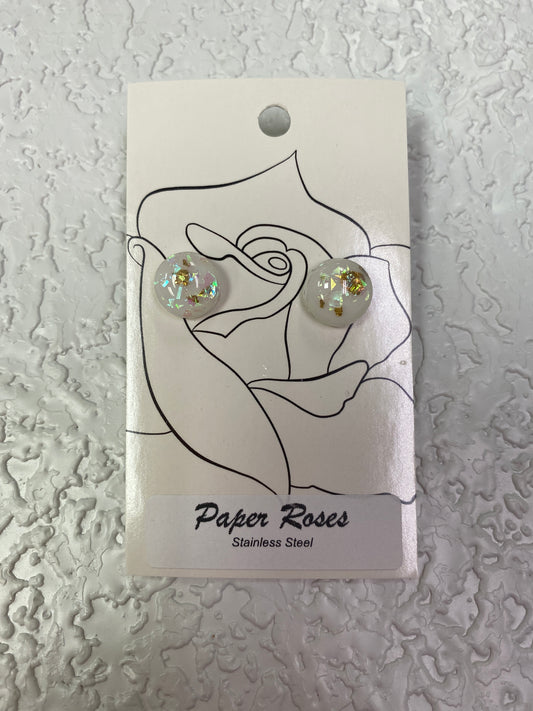 WHITE RESIN EARRINGS