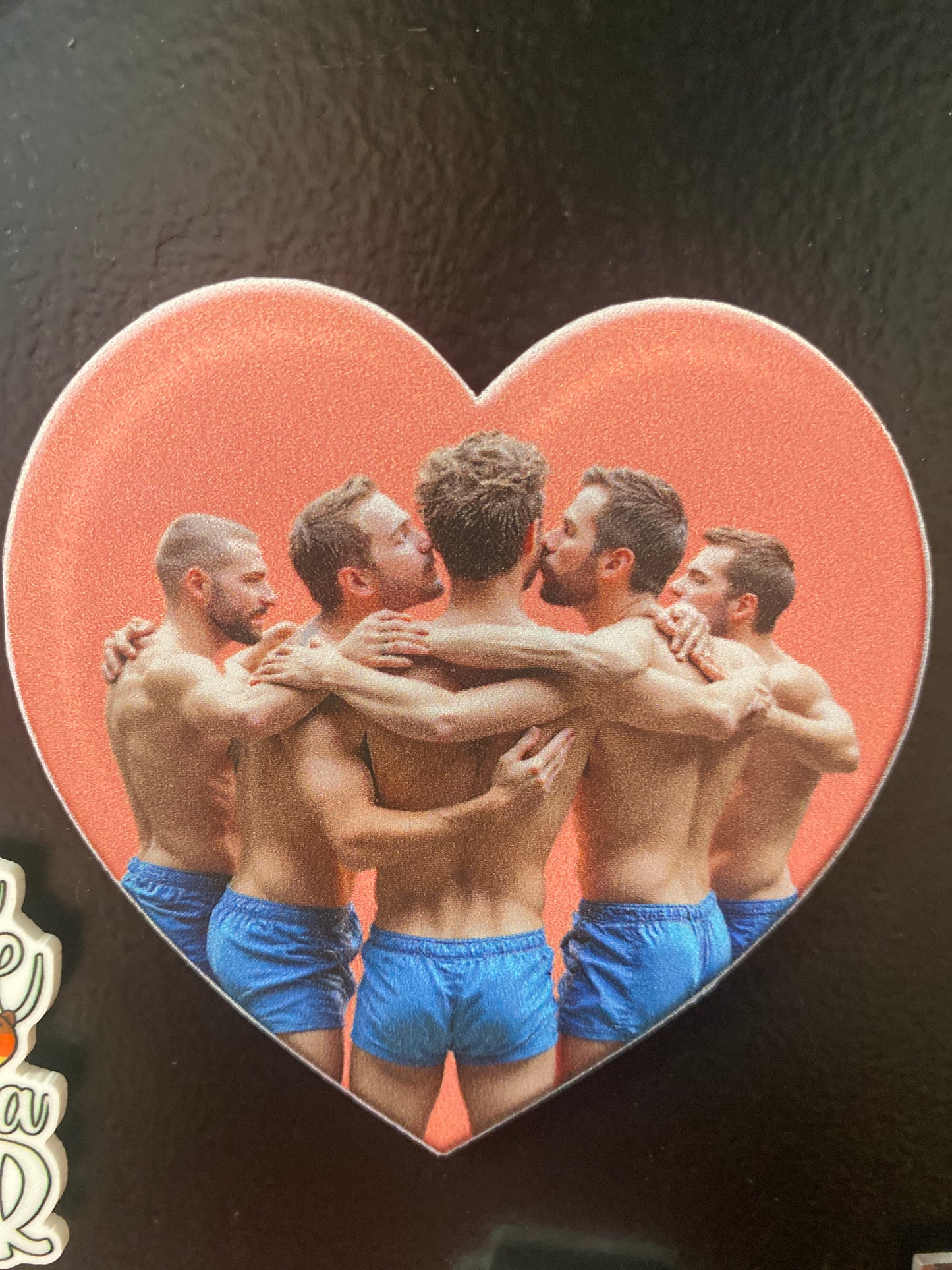 MEN GROUP HEART MAGNET