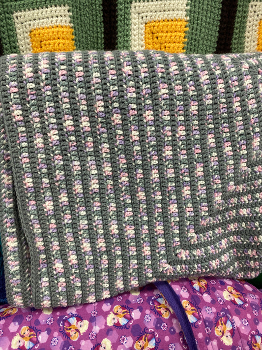 SWIRL PATTERN BLANKET 38" X 38"