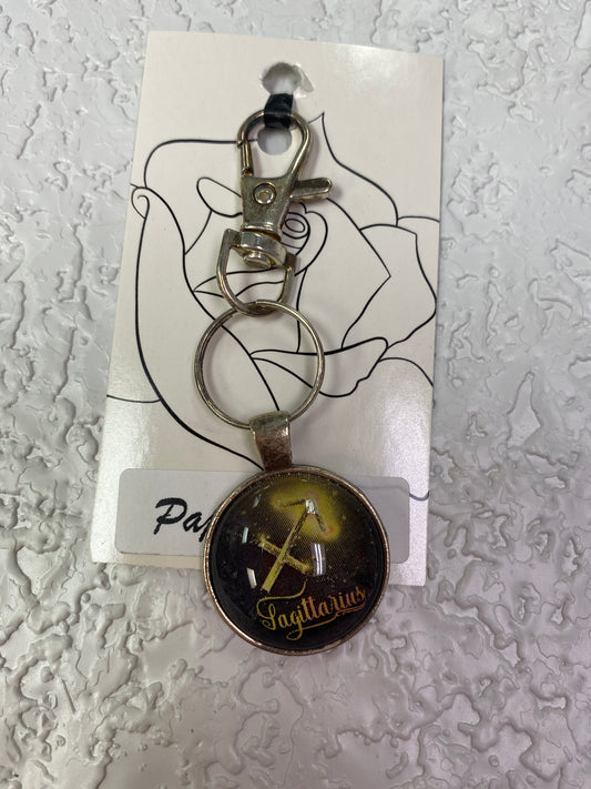 YELLOW SAGIT SILVER KEYCHAIN