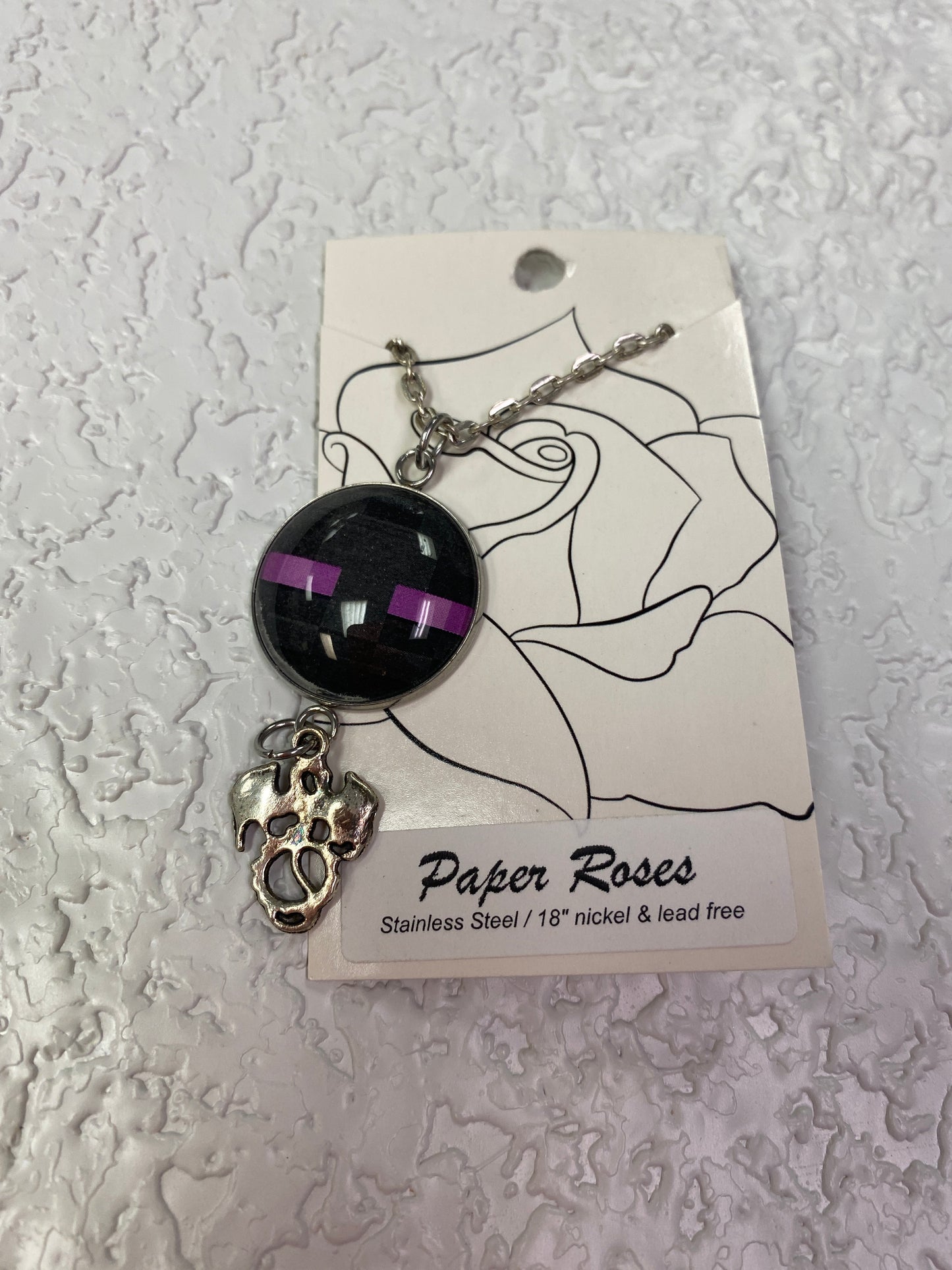 ENDER MAN SILVER NECKLACE