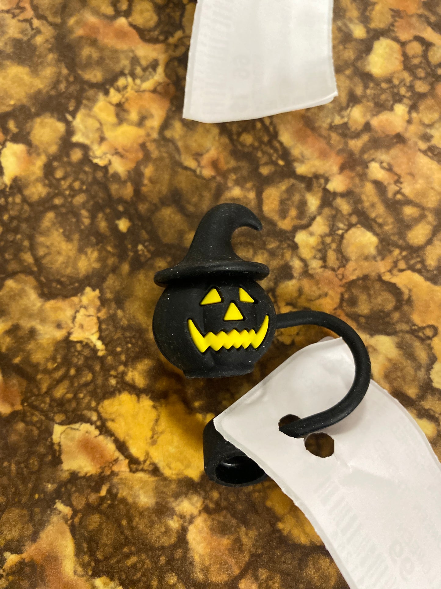 BLACK PUMPKIN STRAW COVER