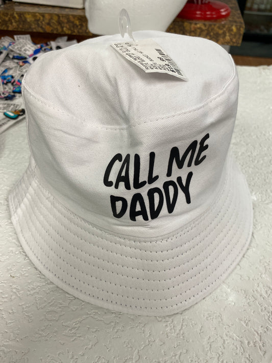 WHITE BUCKET HAT CALL ME DADDY