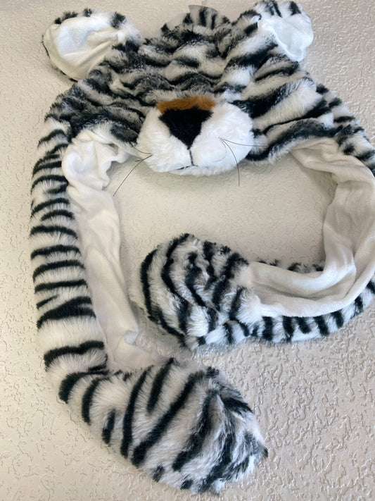 WHITE TIGER PUMP HAT