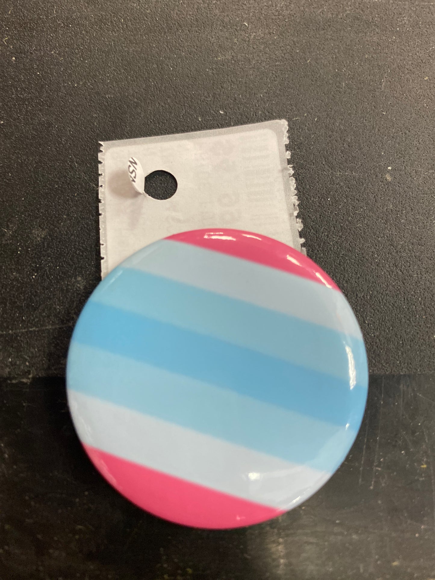 TRANS MASC PRIDE FLAG BUTTON