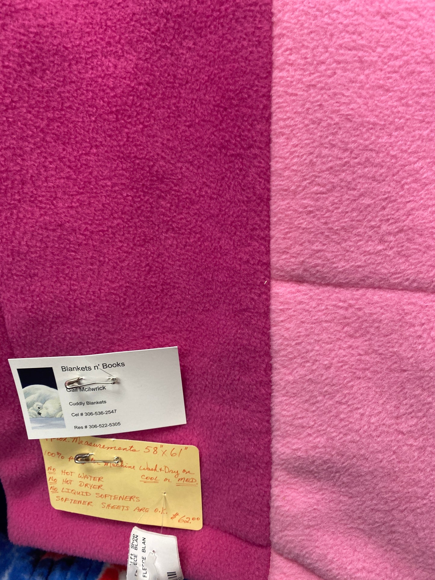 ASSORTED PINKS FLEECE BLANKET