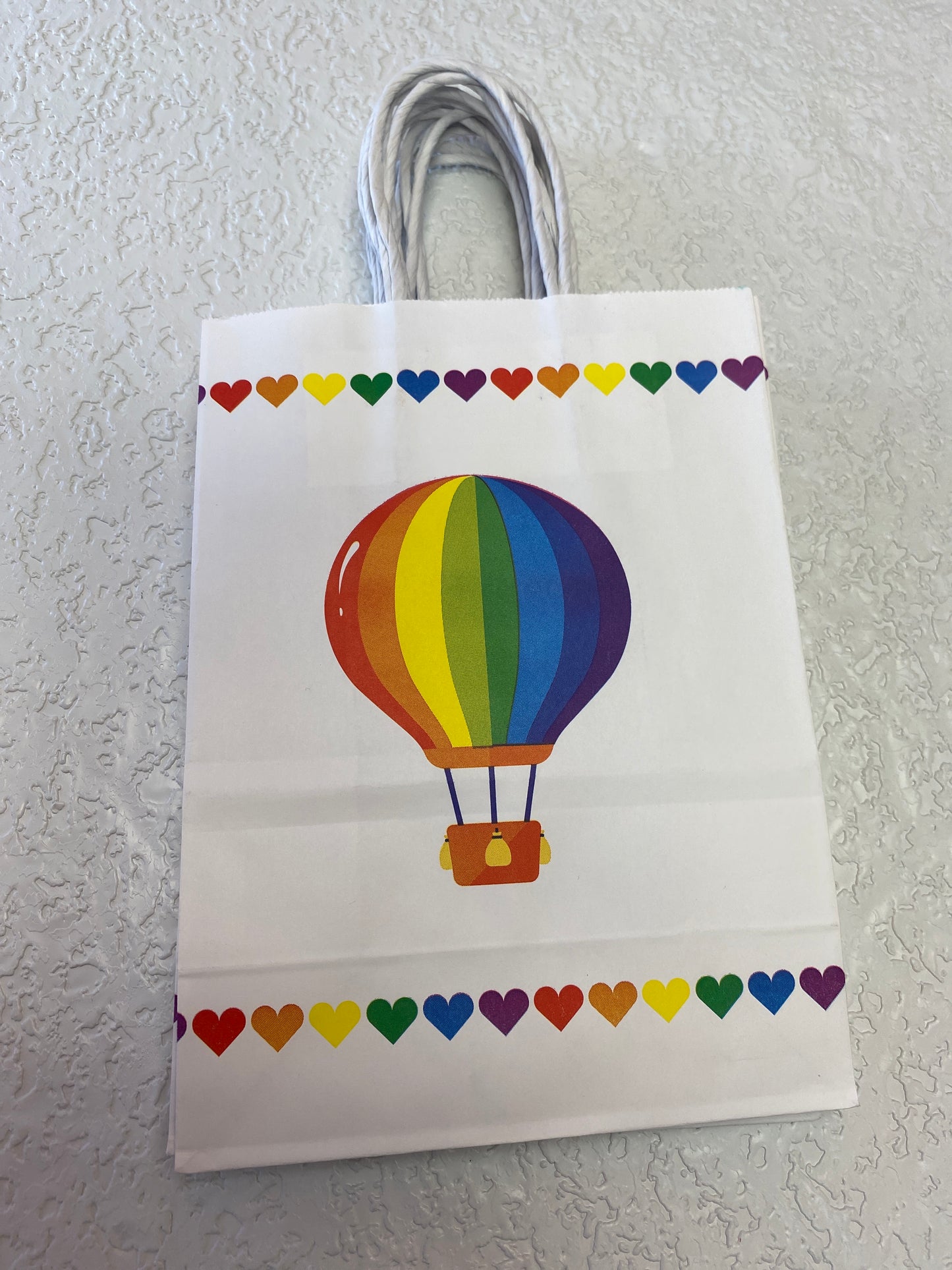 PRIDE PAPER GIFT BAG RAINBOW AIR BALLOON