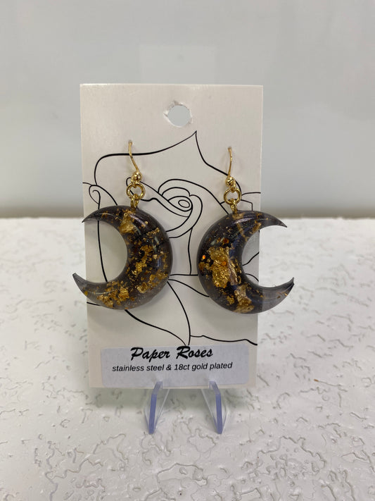 SIDE MOON DANGLING EARRINGS