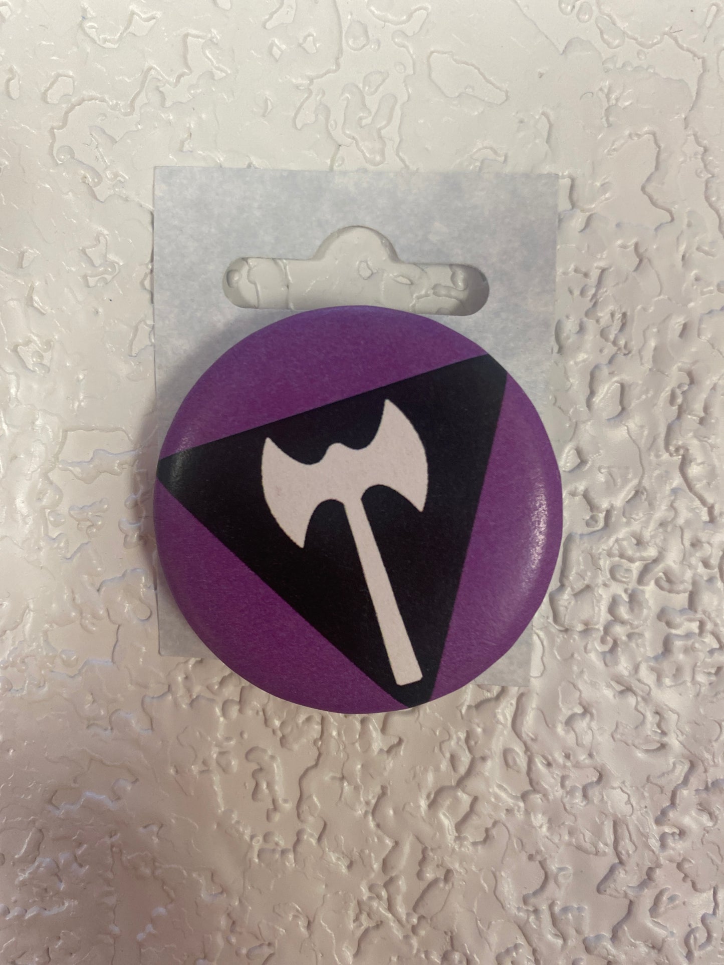 LABRYS PRIDE FLAG BUTTON