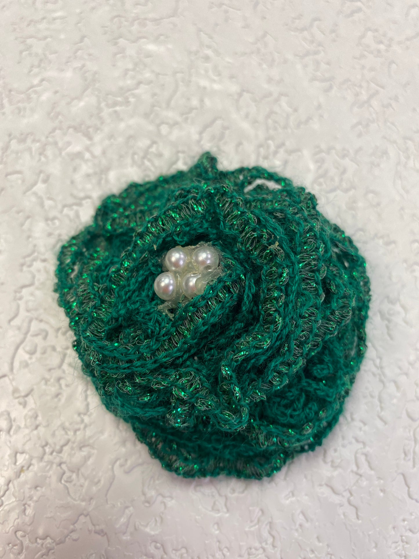 GREEN PEARL FLOWER CLIP
