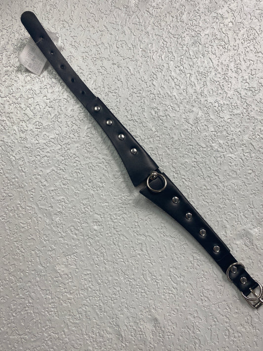 LEATHER CHOKER WITH O RING