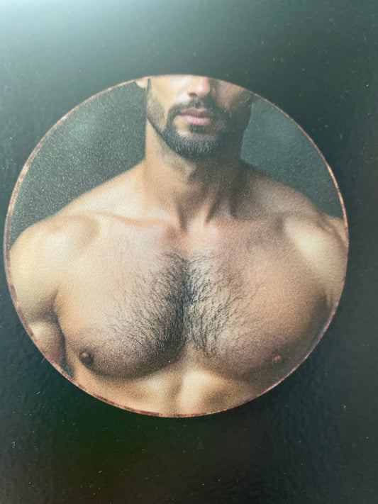 MALE TORSO ART ROUND MAGNET