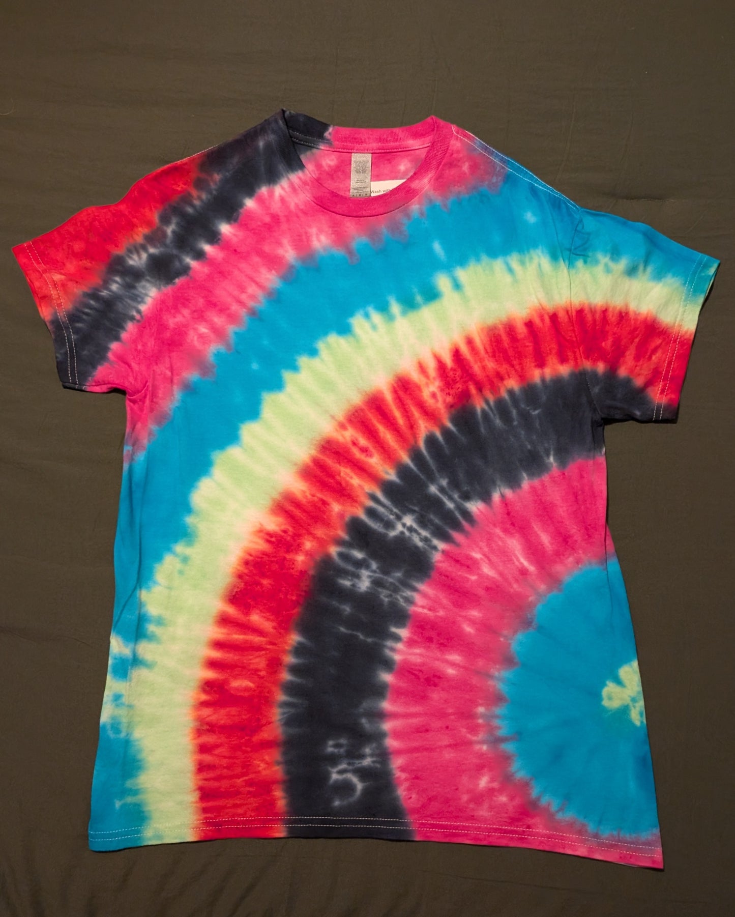 TYE DYED T SHIRT MEDIUM