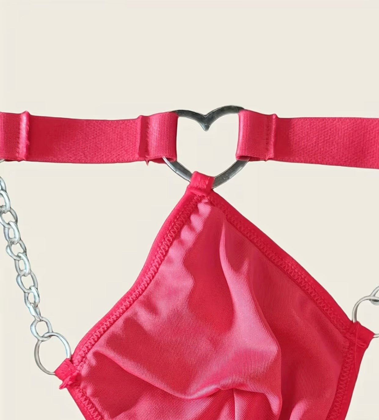 MENS HEART SHAPED THONG WITH CHAIN