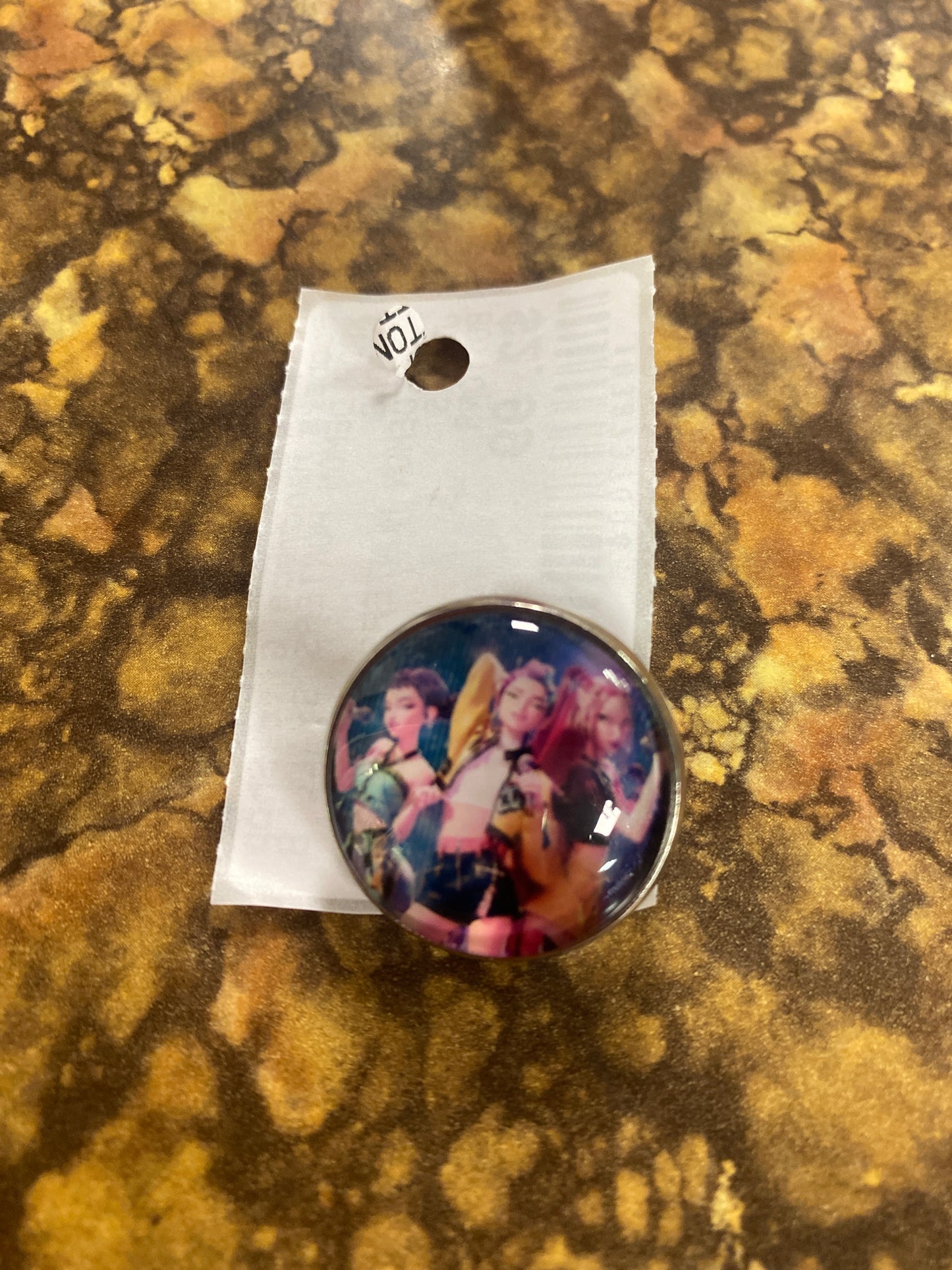 KPOP DEMON HUNTERS SMALL BUTTONS