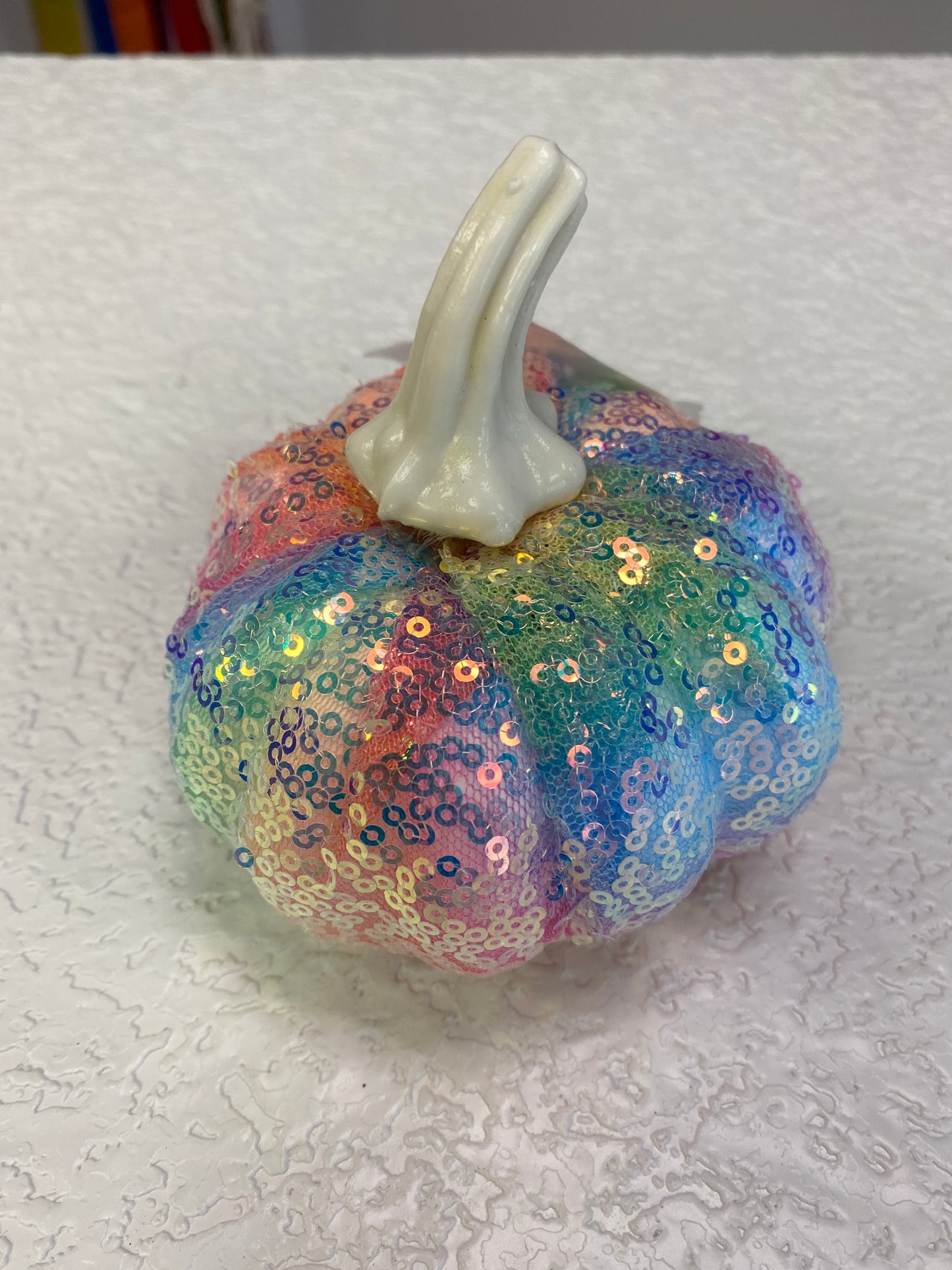 GLITTERY SEQUINED FOAM PUMPKIN MEDIUM