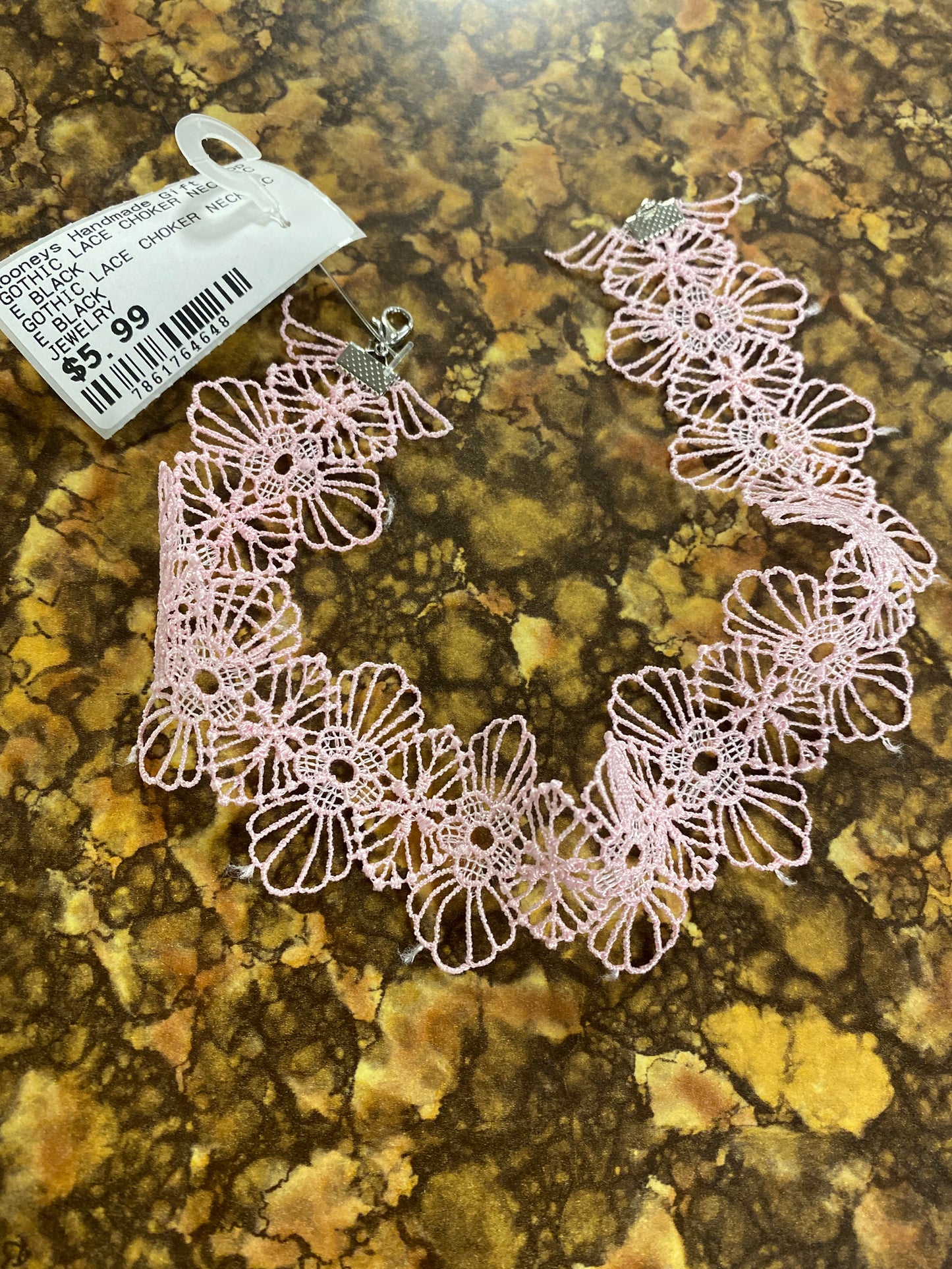 PINK LACE FLOWER CHOKER