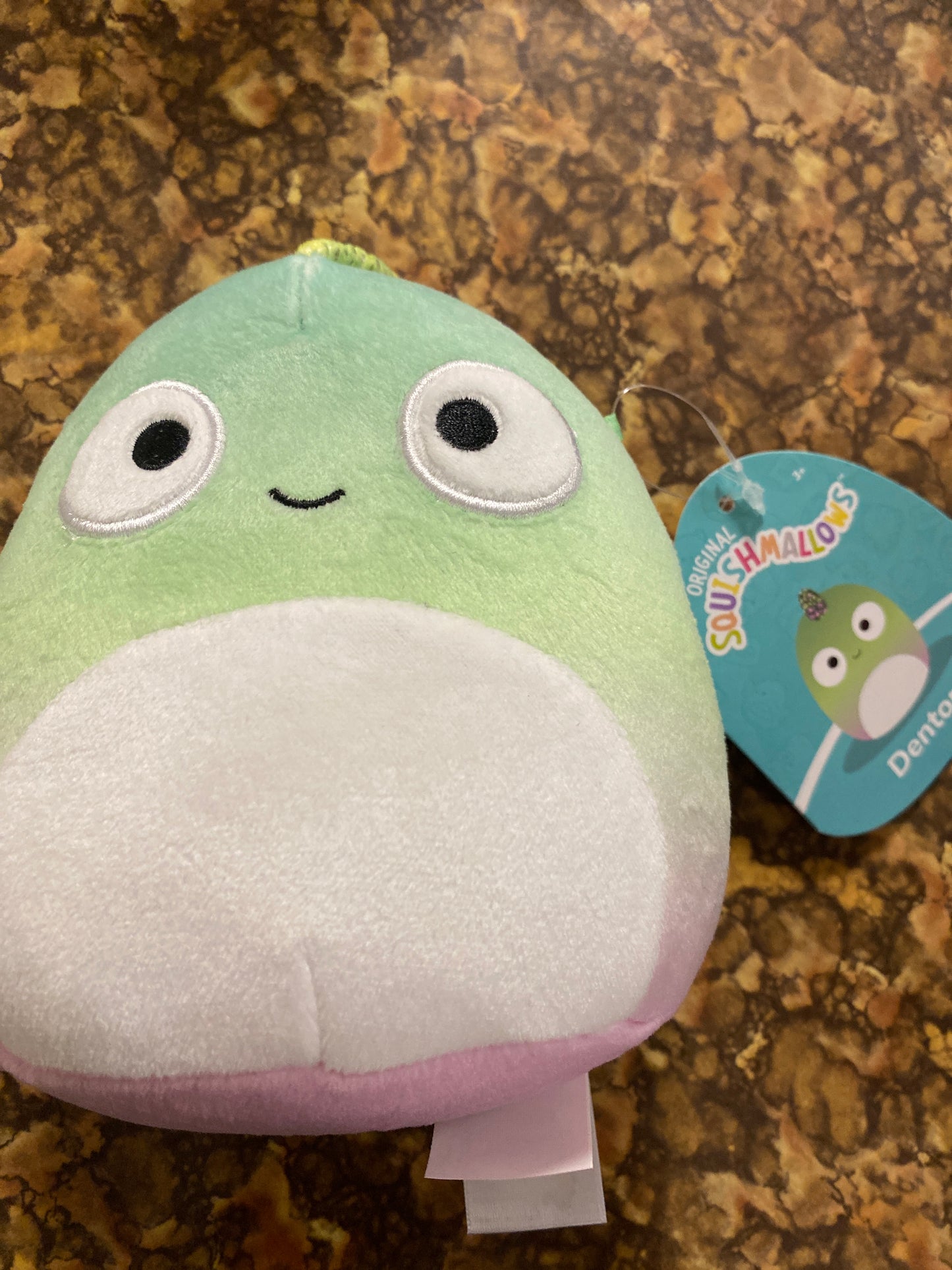 SQUISHMALLOW 5 INCH DENTON