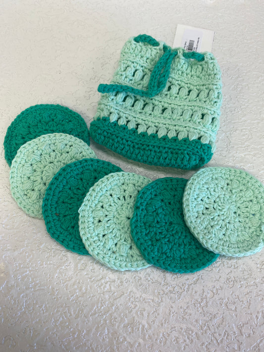 6 PC MAKE UP PADS W BAG MINT GREEN