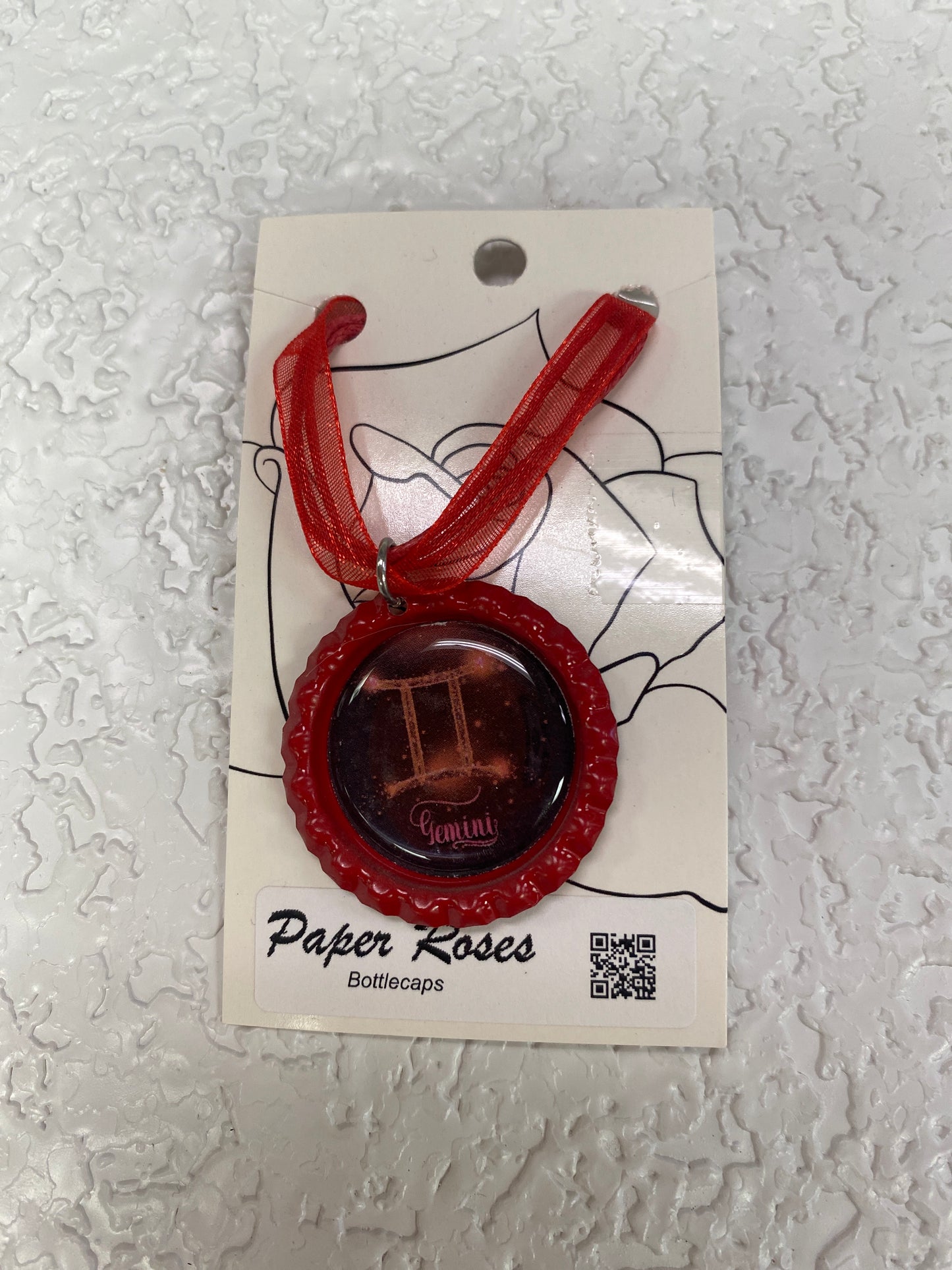 RED GEMI BOTTLE CAP NECKLACE