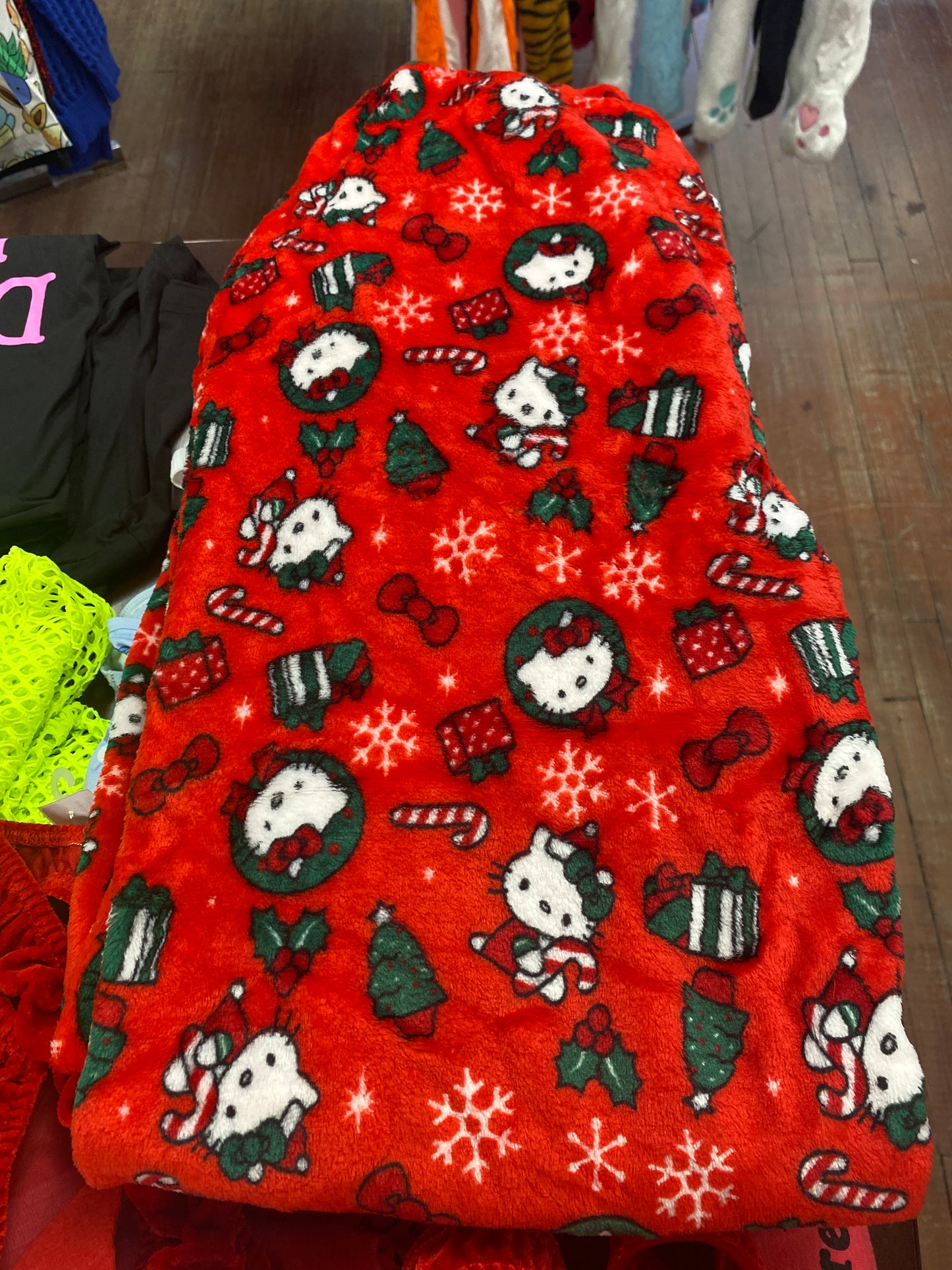 HELLO KITTY CHRISTMAS FLANNEL PANTS LARGE