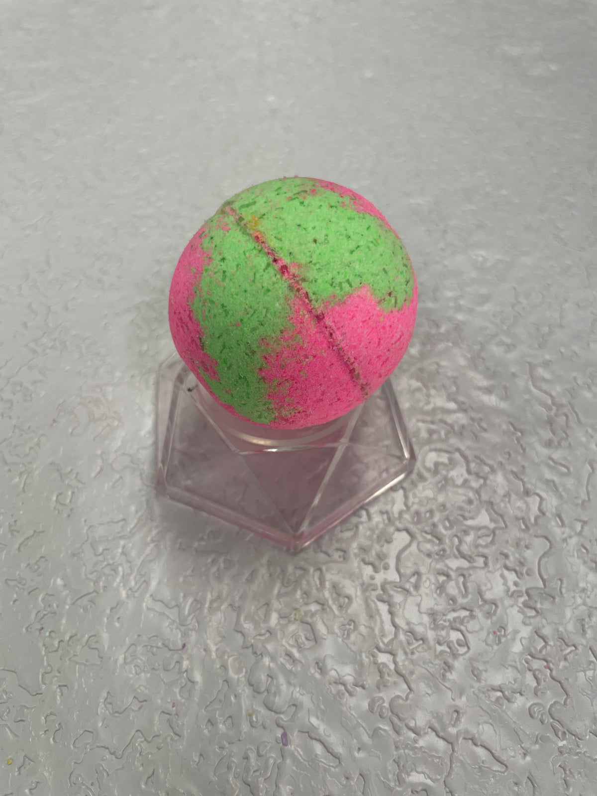 BATH BOMBS FRESH PICKED STRAWBERRIES