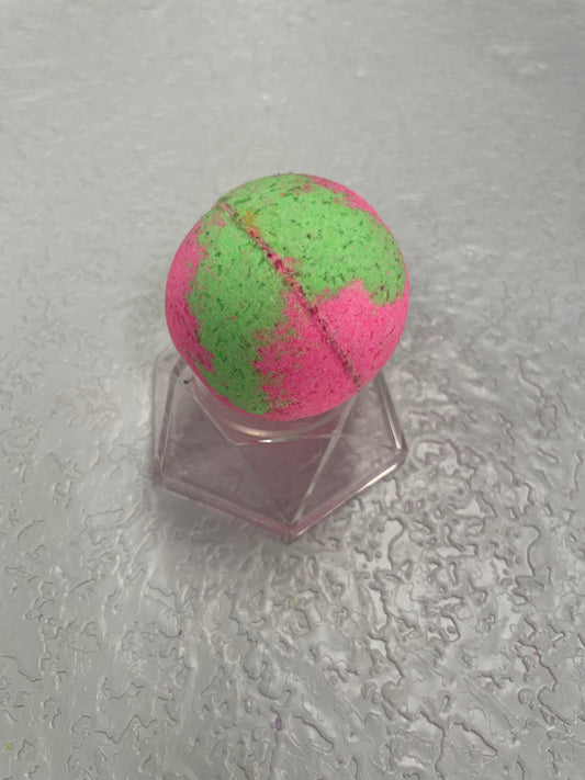 BATH BOMBS FRESH PICKED STRAWBERRIES