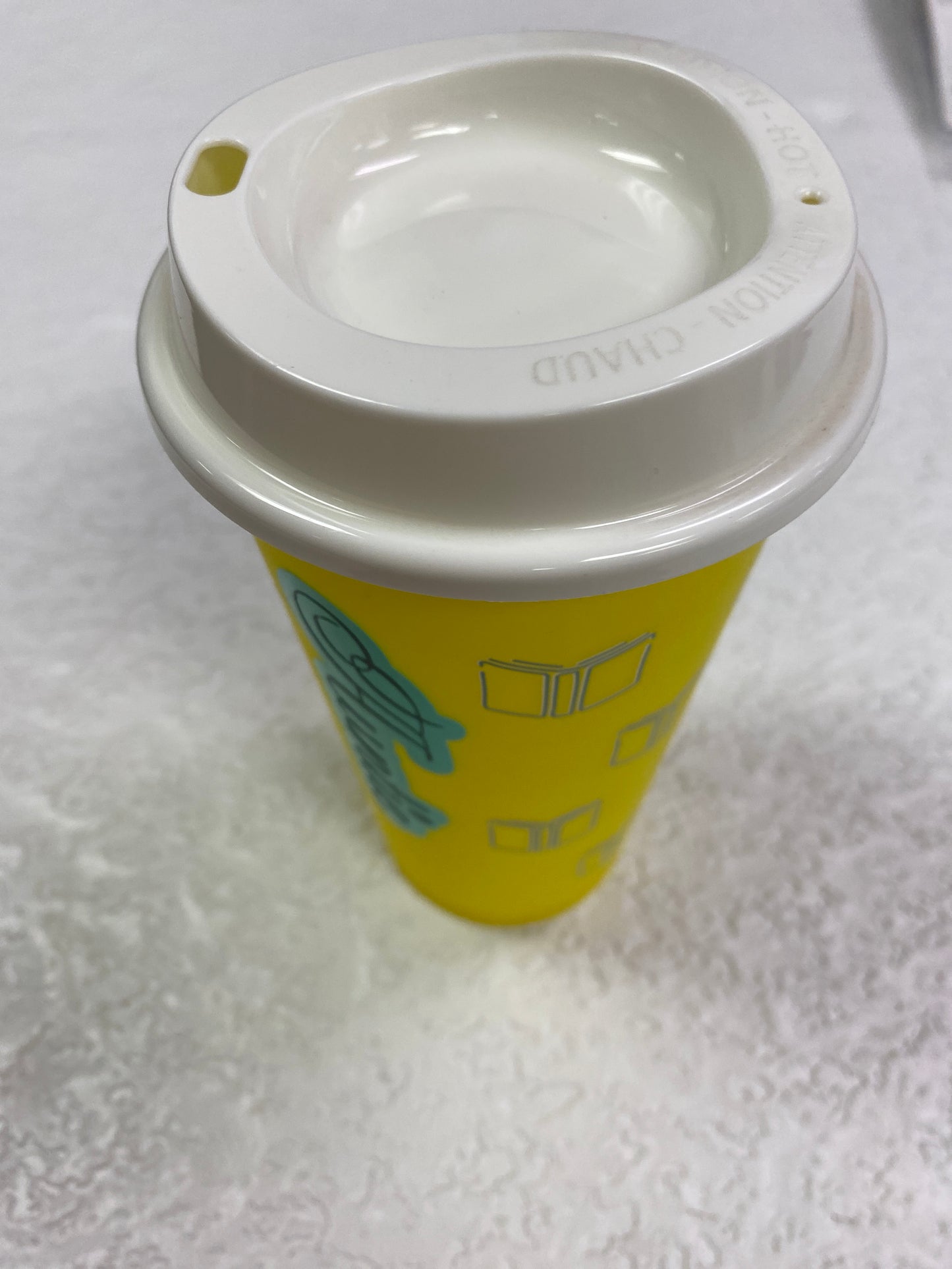 AUNTIE YELLOW CUP