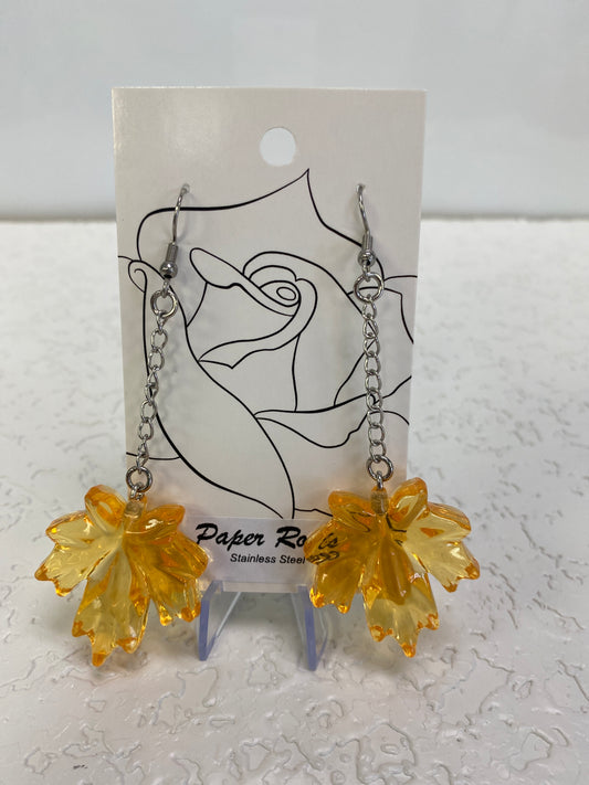 MAPLE LEAF DANGING EARRINGS
