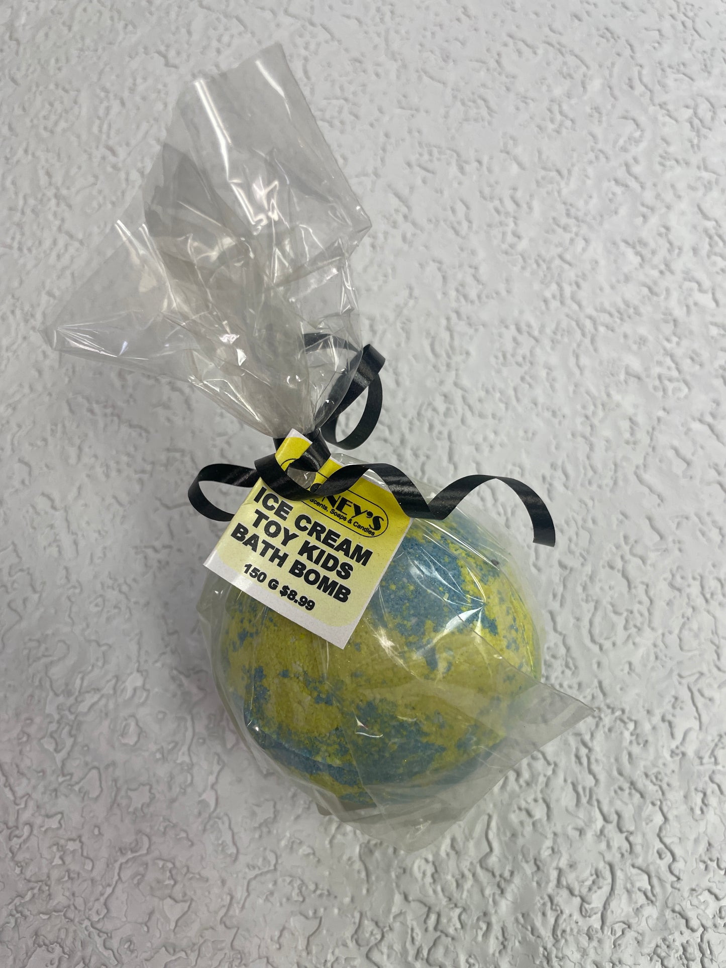 ICE CREAM TOY KIDS BATH BOMB