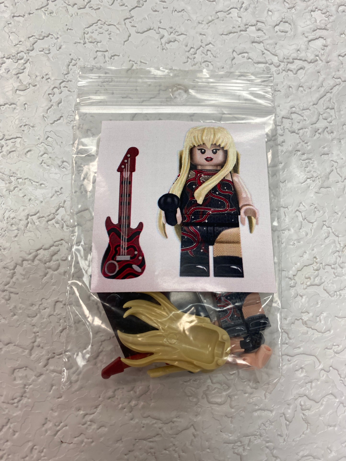T SWIFT MINI FIGURE