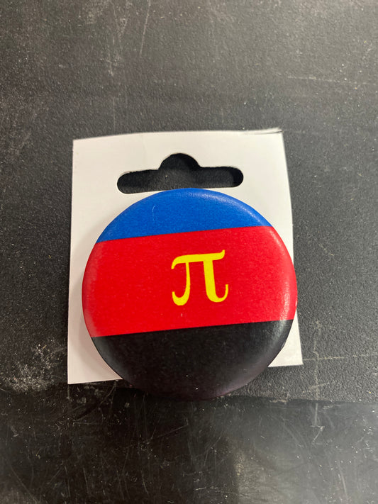 POLY PRIDE FLAG BUTTON