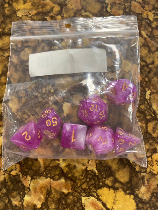 DD DICE WHITE PURPLE MARBLE