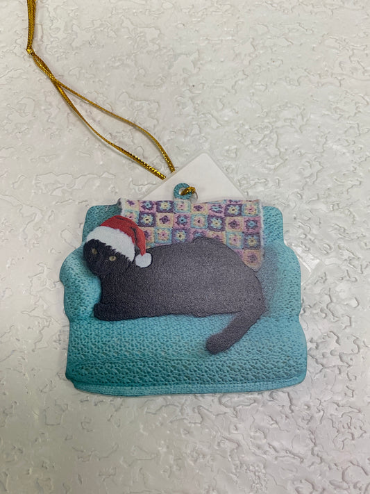 BLACK CAT ON COUCH ORN