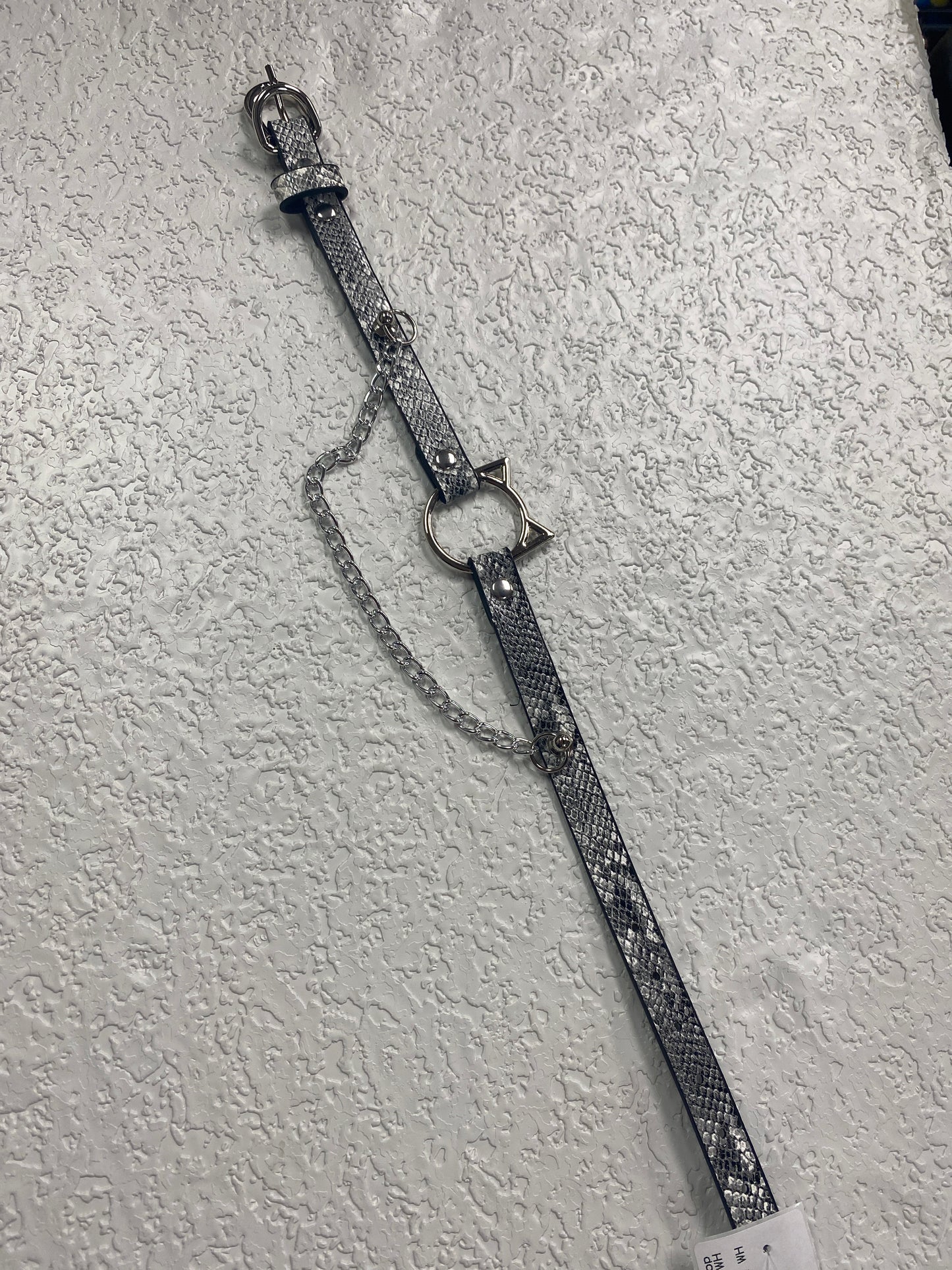 SNAKE SKIN PRINT CHOKER WHITE CAT