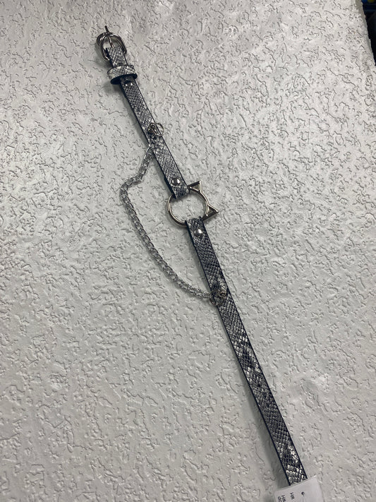 SNAKE SKIN PRINT CHOKER WHITE CAT