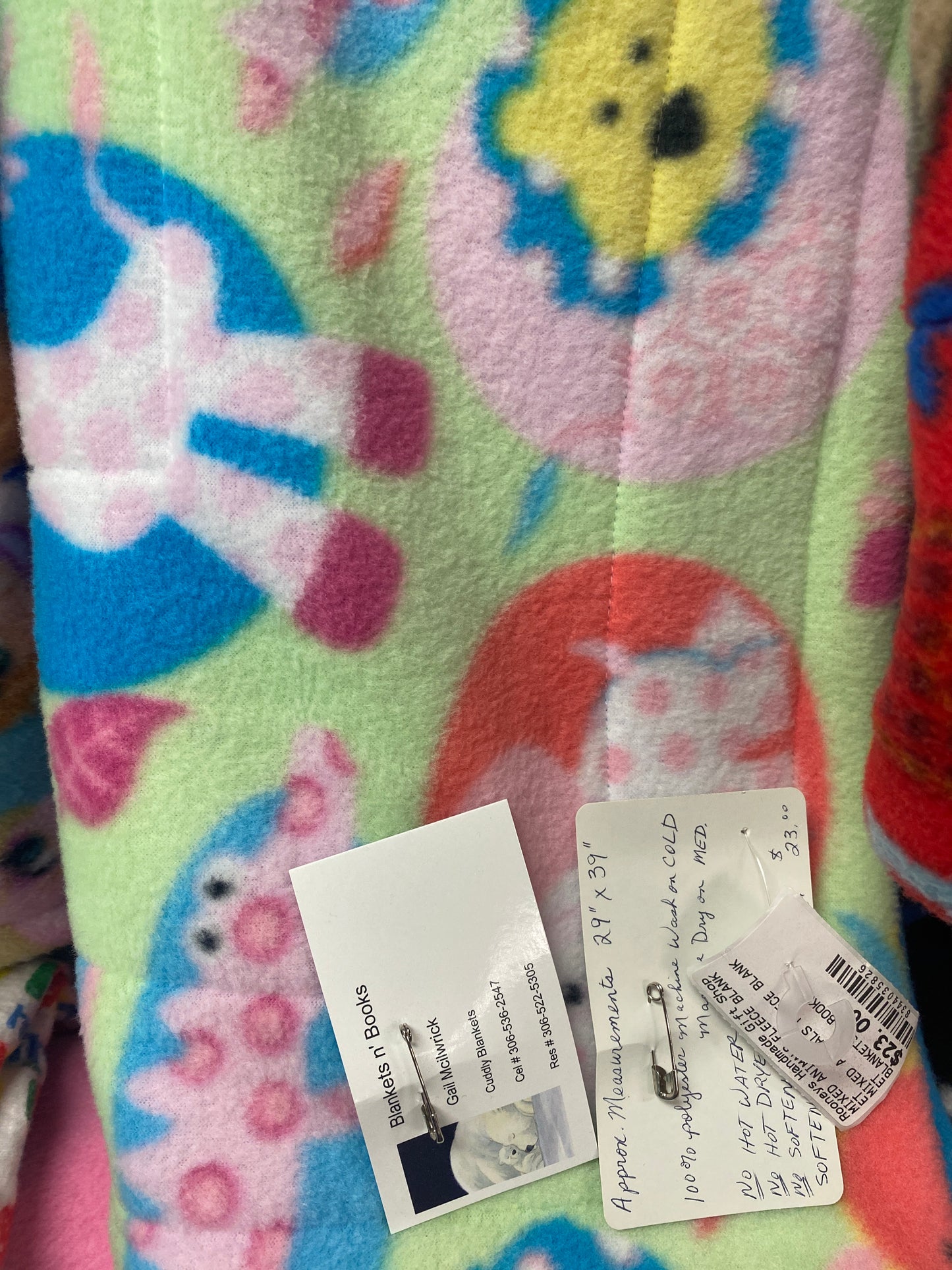 MIXED ANIMALS FLEECE BLANKET