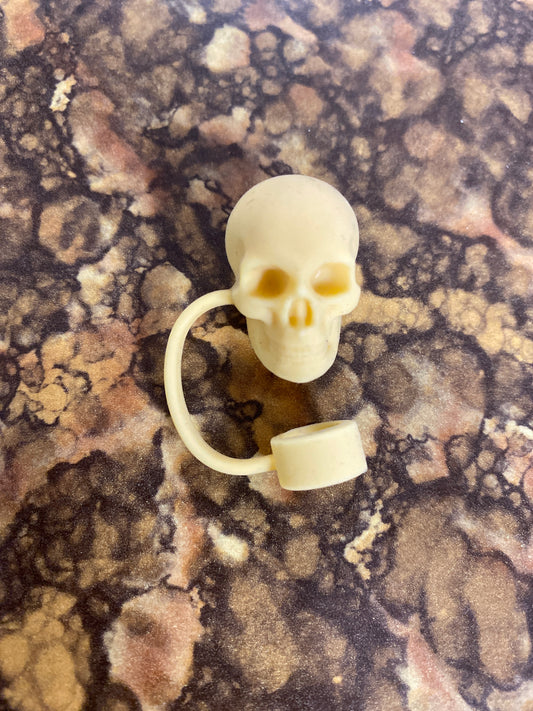 CREAM SKULL STRAW COVER