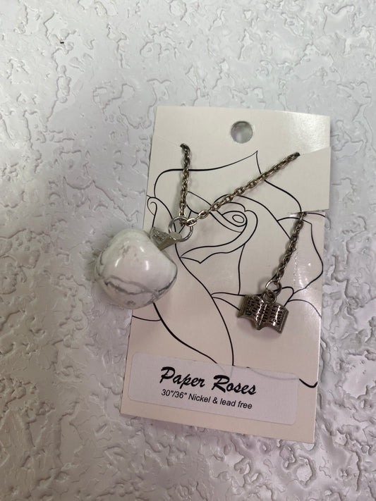 HOWLITE APPLE NECKLACE