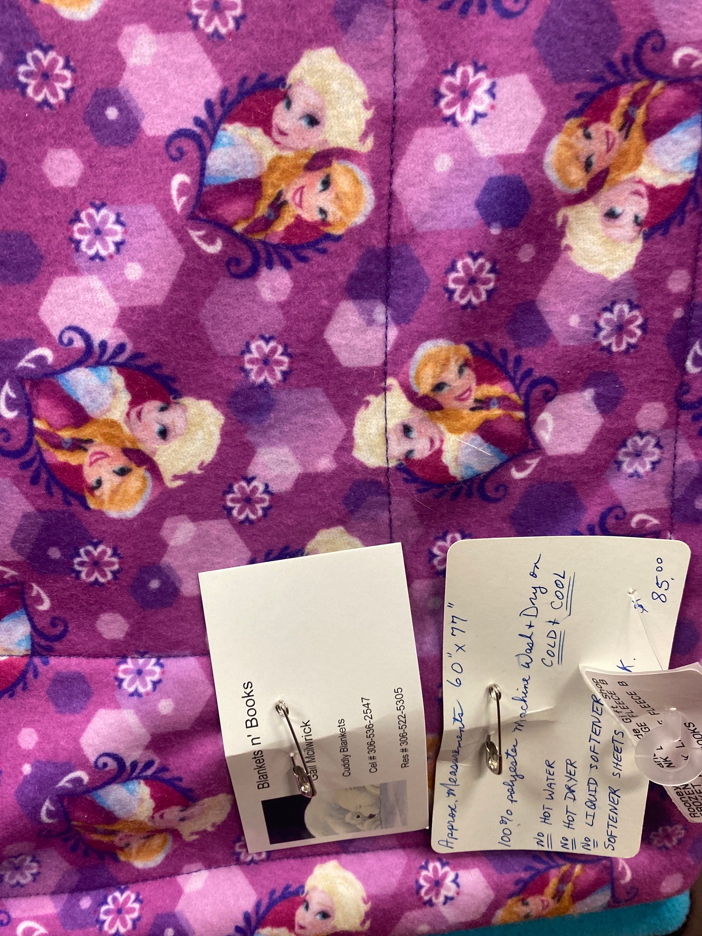 FROZEN PINK LARGE FLEECE BLANKET