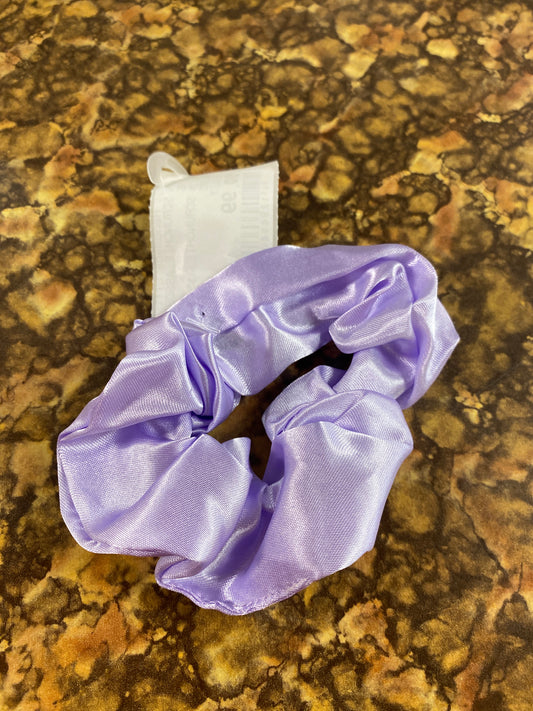 SATIN SCRUNCHIE LIGHT PURPLE