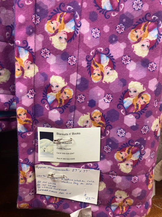 FROZEN PINK MEDIUM FLEECE BLANKET