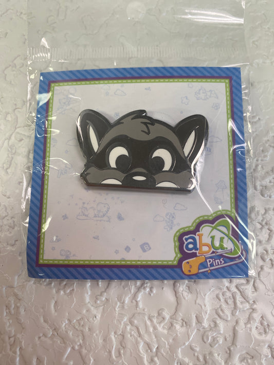 ABU PEEKABOO PIN RACOON