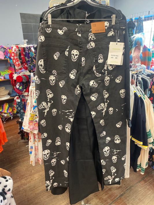 MENS FASHION SLIMFIT DENIM PANTS WITH SKULL PRINT