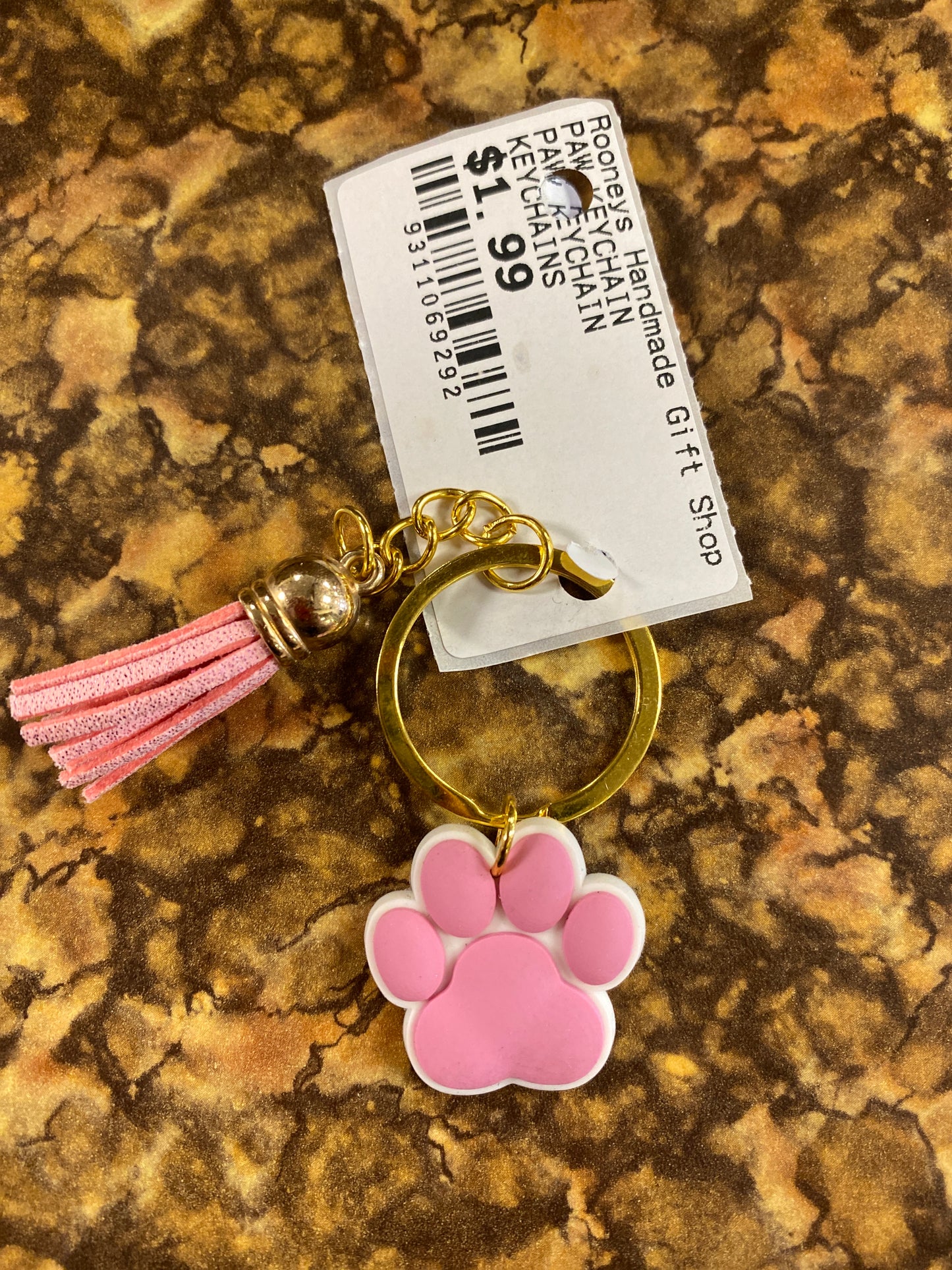 PAW KEYCHAIN LIGHT PINK
